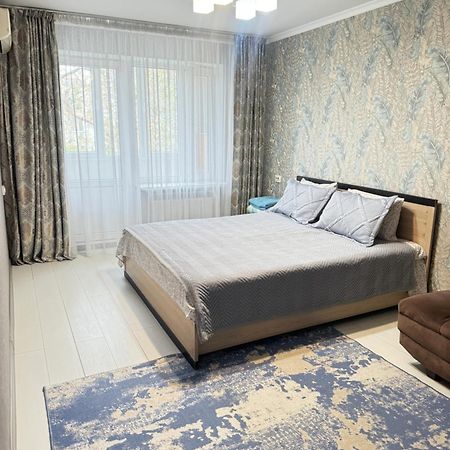 Квартира На Панфилова "Арбат" 1 Комн Almaty Luaran gambar