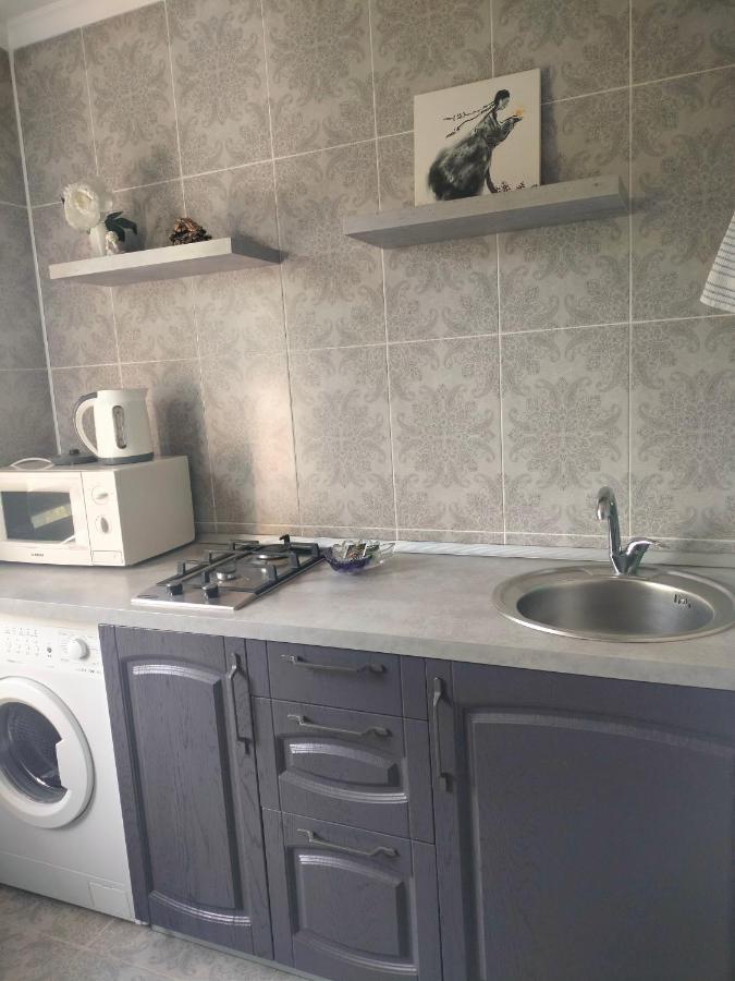 Квартира На Панфилова "Арбат" 1 Комн Almaty Luaran gambar